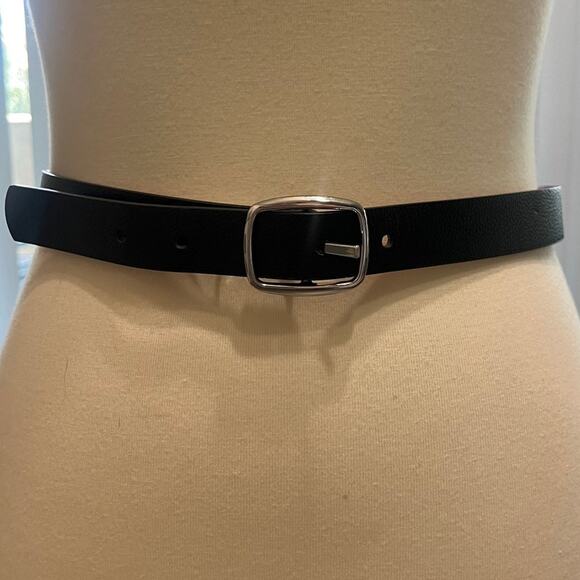 Girl's Black Belt - Picture 2 of 4